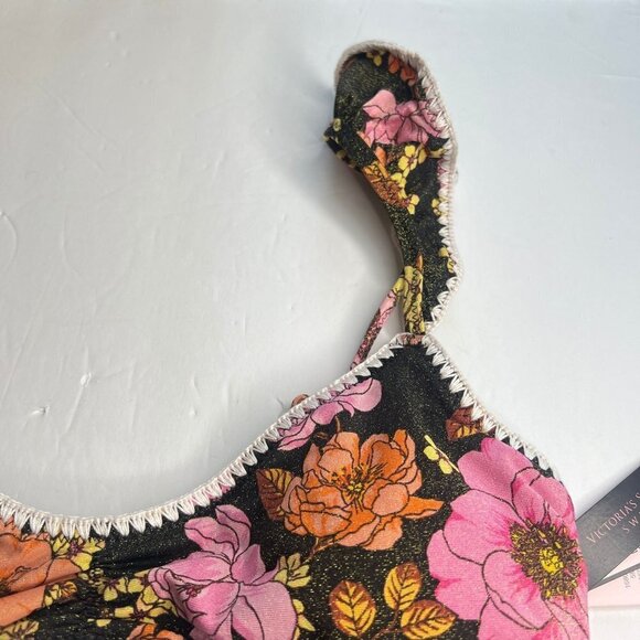 VICTORIA'S SECRET SWIM Ruffle One-Piece cheeky Swimsuit w/ Crochet cut out M - Picture 7 of 13